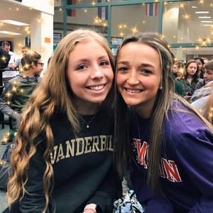 Meet your Posher, Aly